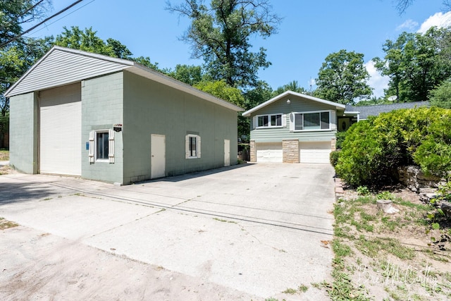 1926 Fir Ave, Holton, MI 49425