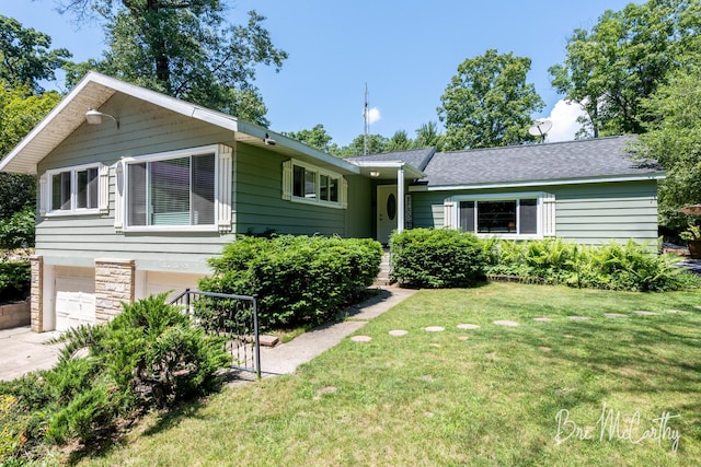 1926 Fir Ave, Holton, MI 49425