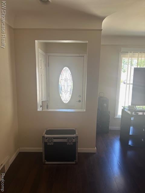 9624 Winston, Redford, MI 48239 - entrance foyer featuring baseboards and wood finished floors