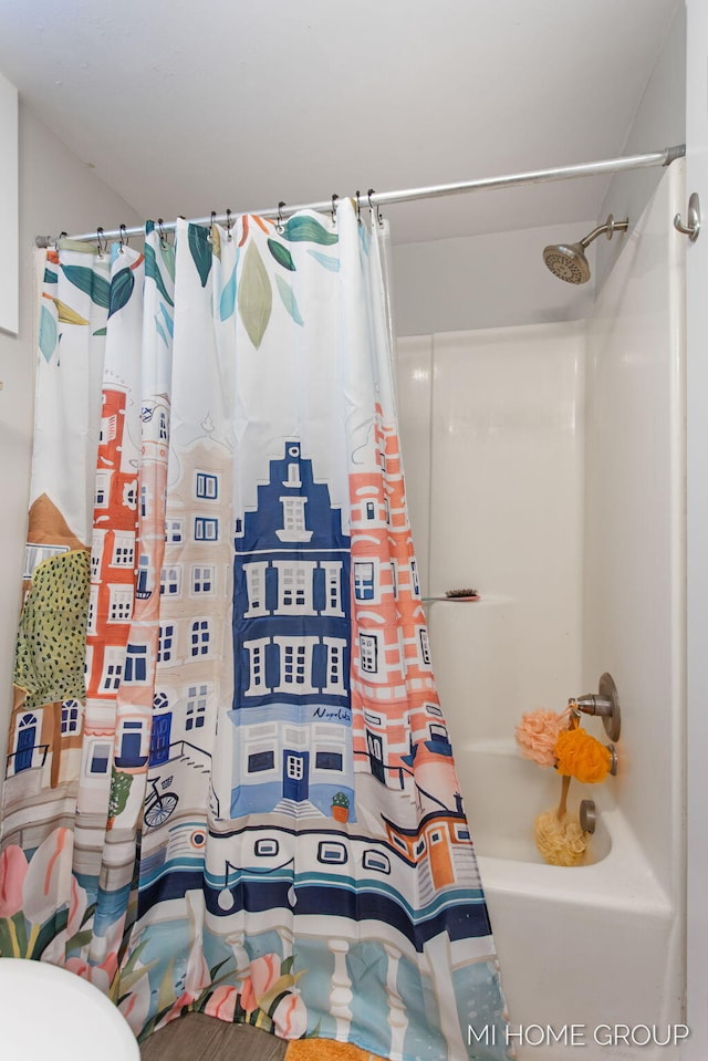 3255 Prairie St SW, Grandville, MI 49418 - bathroom featuring shower / bath combination with curtain