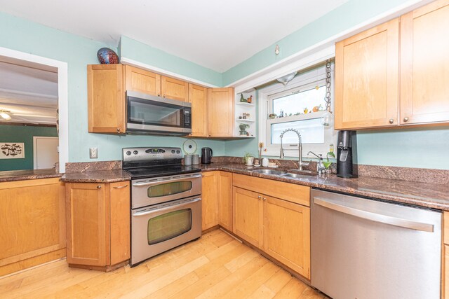 275 Highlake Ave, Ann Arbor, MI 48103