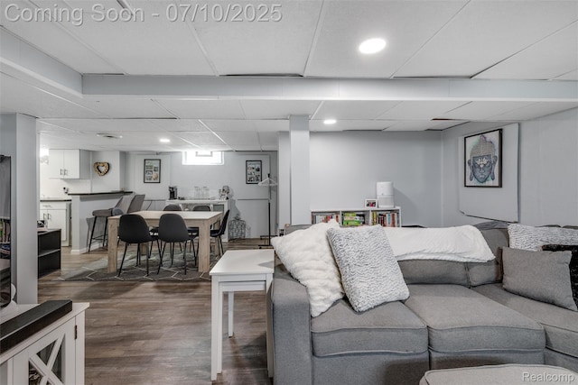 8600 Saratoga St, Oak Park, MI 48237 - living area featuring dark wood-style flooring, recessed lighting, and a drop ceiling