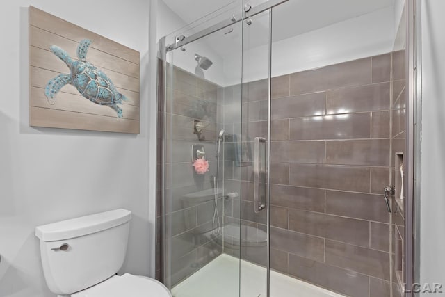 3129 Oakshade Dr, Manitou Beach, MI 49253 - full bathroom featuring toilet and a stall shower