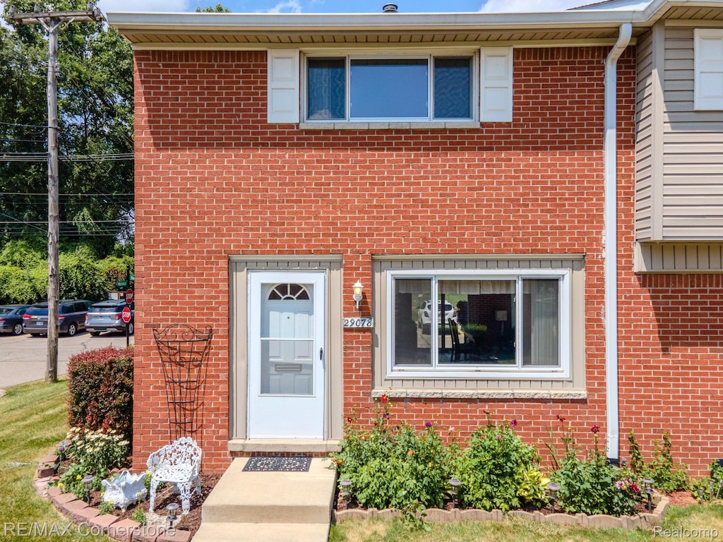 29078 Manchester St, Westland, MI 48185 - photo 1