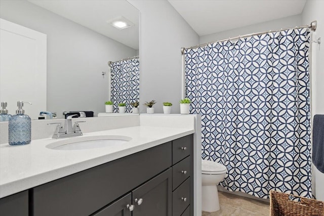 230 Cavelier Ave, Saint Joseph, MI 49085 - full bath featuring vanity and curtained shower