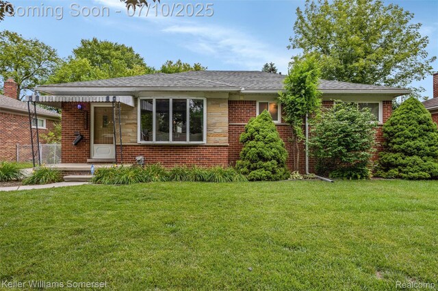 26418 Harmon St, Saint Clair Shores, MI 48081 - photo 3