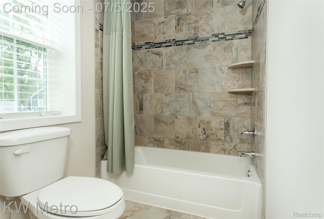 3666 Phillips Ave, Berkley, MI 48072 - full bath featuring shower / bath combo and toilet