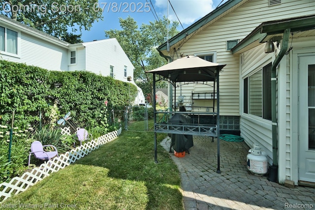 1726 Oxford Rd, Berkley, MI 48072 - view of yard featuring a gazebo and a patio area