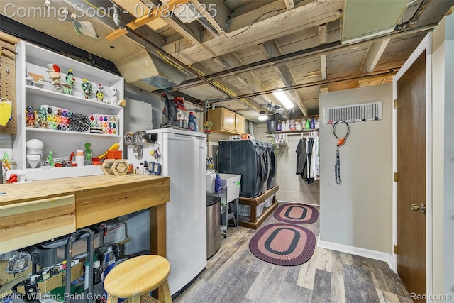 1726 Oxford Rd, Berkley, MI 48072 - unfinished basement with wood finished floors and washer / clothes dryer