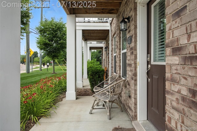 3317 Parkways Blvd, Auburn Hills, MI 48326 - view of porch