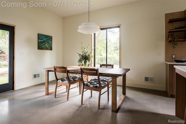 1539 Sycamore St, Detroit, MI 48208 - dining area with baseboards