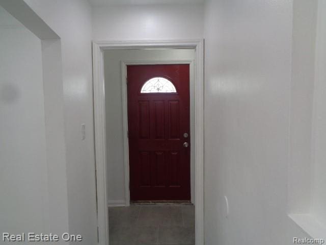 18259 Pinehurst St, Detroit, MI 48221 - entryway with tile patterned flooring and baseboards