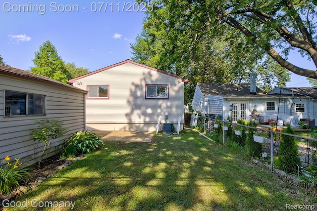 2416 Bonner St, Ferndale, MI 48220 - view of yard