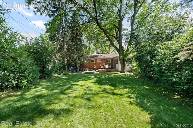 17022 Marguerite St, Beverly Hills, MI 48025 - view of grassy yard