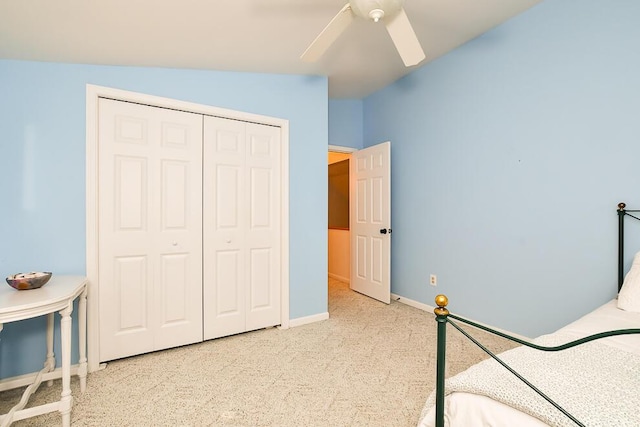 50983 Kiawah Trl, Mattawan, MI 49071 - unfurnished bedroom featuring a closet and a ceiling fan