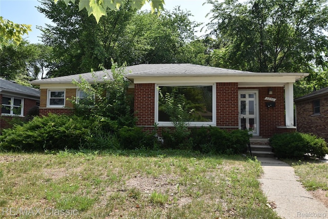 22150 Beverly St, Oak Park, MI 48237 - view of front of house with brick siding