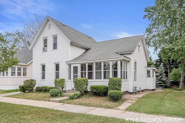 25 W 14th St, Holland, MI 49423 - photo 1