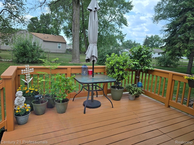 37329 Amhurst Dr Unit 23, Westland, MI 48185 - view of wooden deck