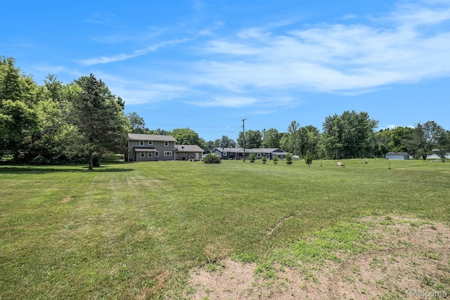 3596 Hunt Rd, Lapeer, MI 48446 - view of green lawn