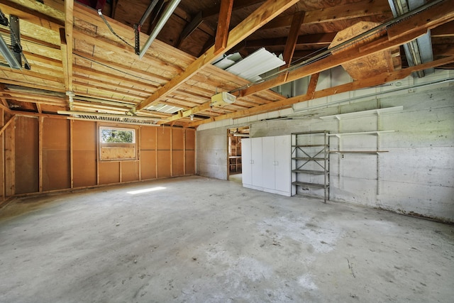 8020 Greenes Dr, Jackson, MI 49201 - view of garage