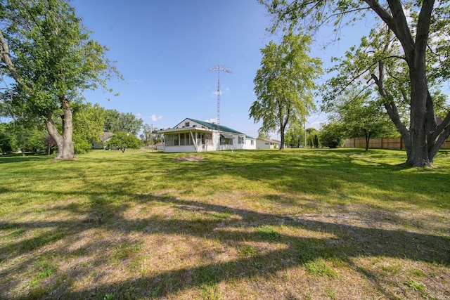 8020 Greenes Dr, Jackson, MI 49201 - view of yard with a sunroom