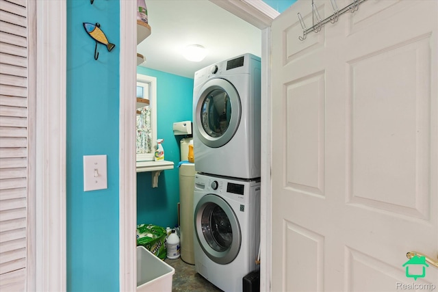 2340 Lakeview Dr, Brooklyn, MI 49230 - washroom with stacked washer and clothes dryer