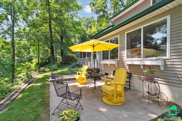 2340 Lakeview Dr, Brooklyn, MI 49230 - view of patio / terrace