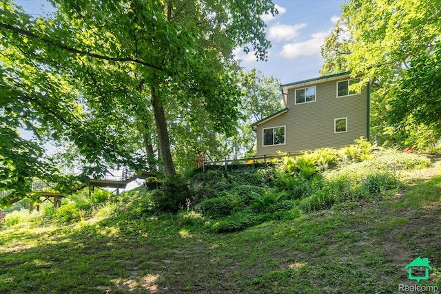 2340 Lakeview Dr, Brooklyn, MI 49230 - view of yard