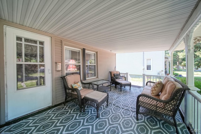 216 Budlong St, Adrian, MI 49221 - sunroom / solarium with healthy amount of natural light