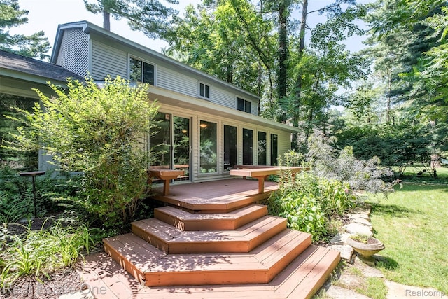 4079 Cumberland Ct, Commerce Twp, MI 48390 - view of deck