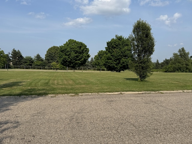 1718 Chelsea Cir, Flint, MI 48503 - photo 2