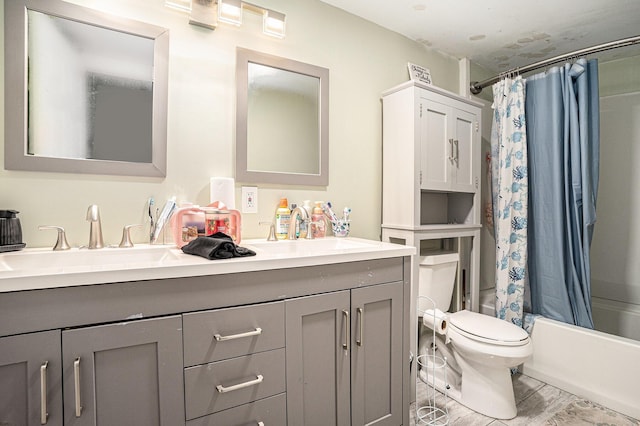 2559 Miner Ave, Muskegon, MI 49441 - bathroom featuring double vanity and shower / tub combo with curtain