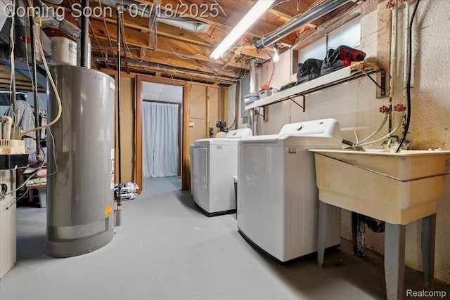 321 Harvard Ave, South Lyon, MI 48178 - laundry area with separate washer and dryer and gas water heater