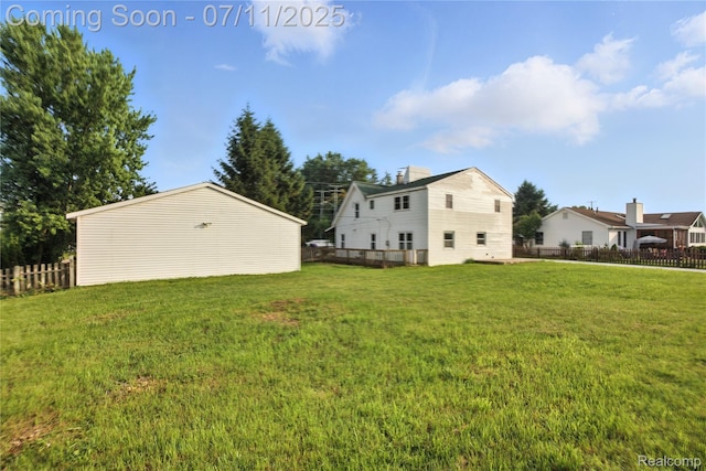 420 Wellsboro St, Walled Lake, MI 48390 - view of yard