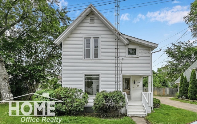 1114 Lynn St, Owosso, MI 48867 - view of front of house