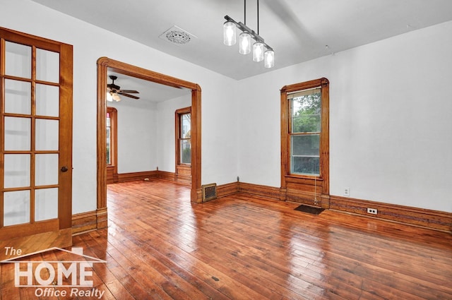 1114 Lynn St, Owosso, MI 48867 - unfurnished room with hardwood / wood-style floors and ceiling fan