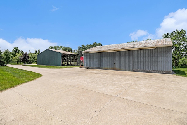 9991 Kaiser Rd, Saline, MI 48176 - view of garage