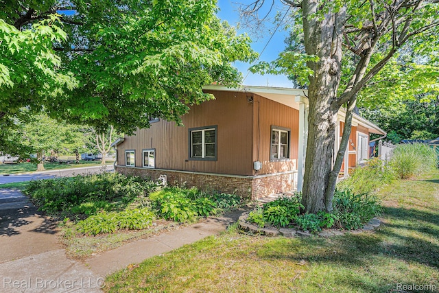 748 Green St, South Haven, MI 49090 - photo 5