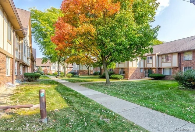30260 Southfield Rd, Southfield, MI 48076 - view of community with a residential view and a lawn