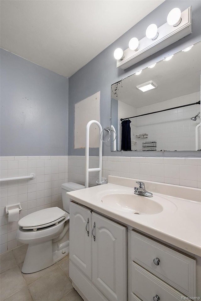 26250 Virginia Dr, Warren, MI 48091 - full bath with tile walls, vanity, tile patterned floors, a shower with shower curtain, and wainscoting