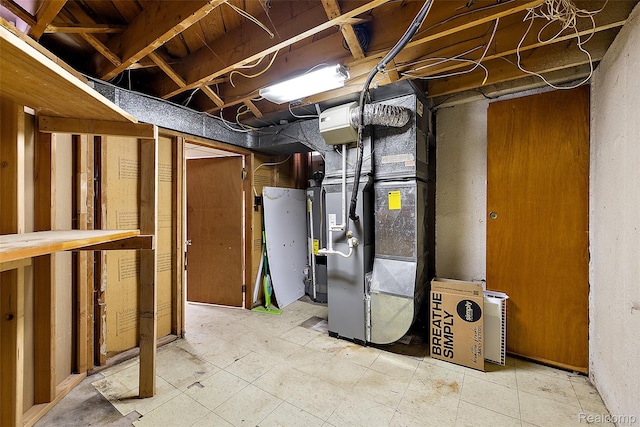26250 Virginia Dr, Warren, MI 48091 - unfinished below grade area featuring heating unit