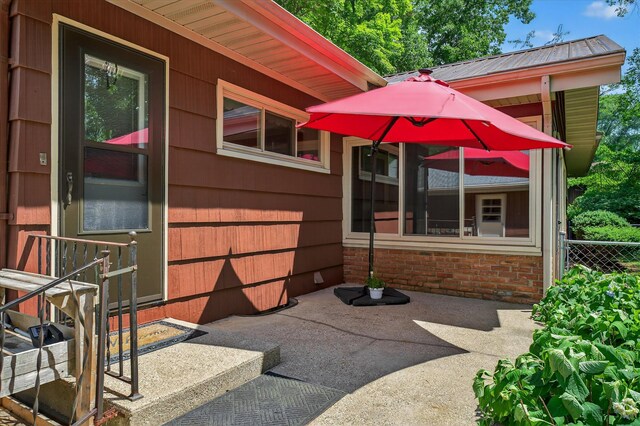 1834 Bond St, Niles, MI 49120 - view of patio
