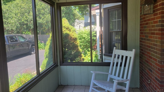 401 Budlong St, Adrian, MI 49221 - unfurnished sunroom with plenty of natural light
