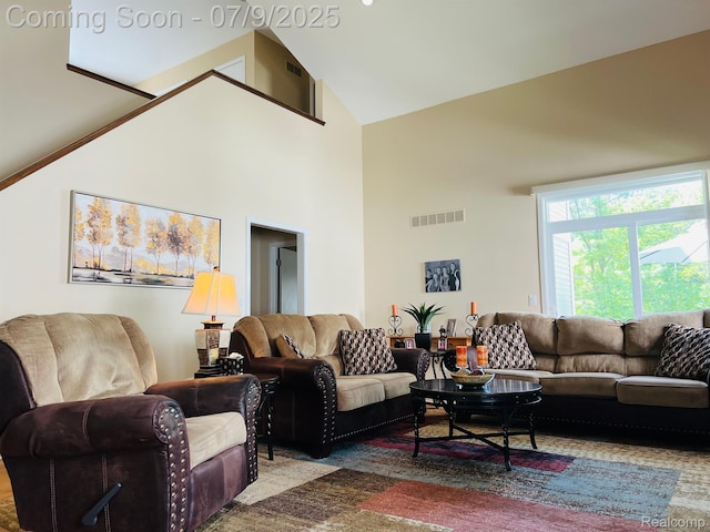 5348 Forest Ridge Dr, Clarkston, MI 48346 - living room with high vaulted ceiling