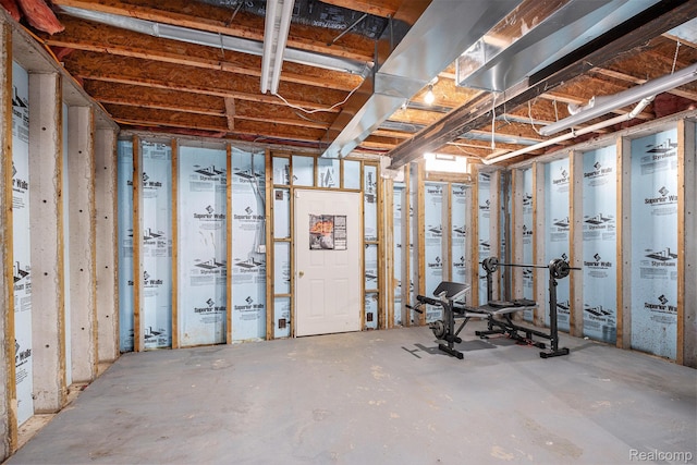 5304 Boomerang Cir, Newport, MI 48166 - view of unfinished below grade area
