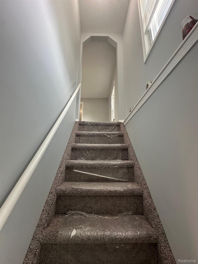 17788 Quarry St, Riverview, MI 48193 - view of staircase