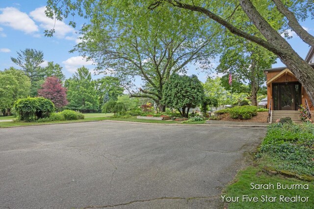 8201 Cherry Valley Ave SE, Caledonia, MI 49316