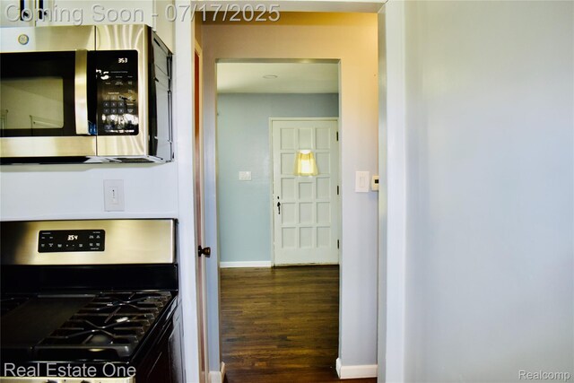 1248 Electric St, Wyandotte, MI 48192 - photo 7