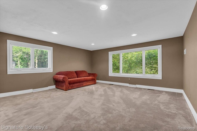 1656 Keller Ln, Bloomfield Hills, MI 48302 - unfurnished room with plenty of natural light, carpet floors, and recessed lighting