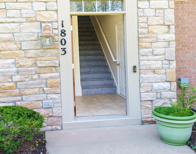 1803 Pinecroft Dr, Canton, MI 48188 - entrance to property with stone siding